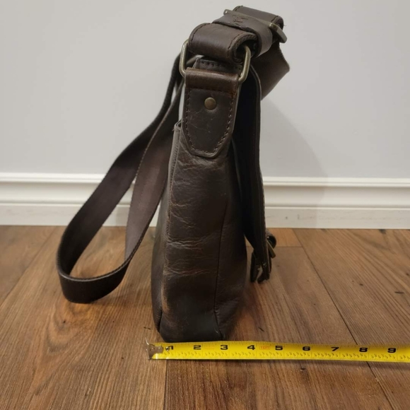 Danier brown leather bag - Picture 7 of 8